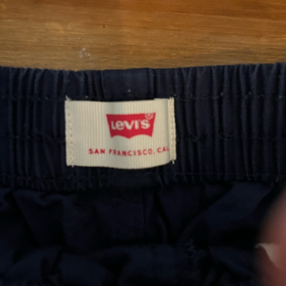 ❤️ 2 for $10❤️ Navy Levi’s shorts - Picture 2 of 2